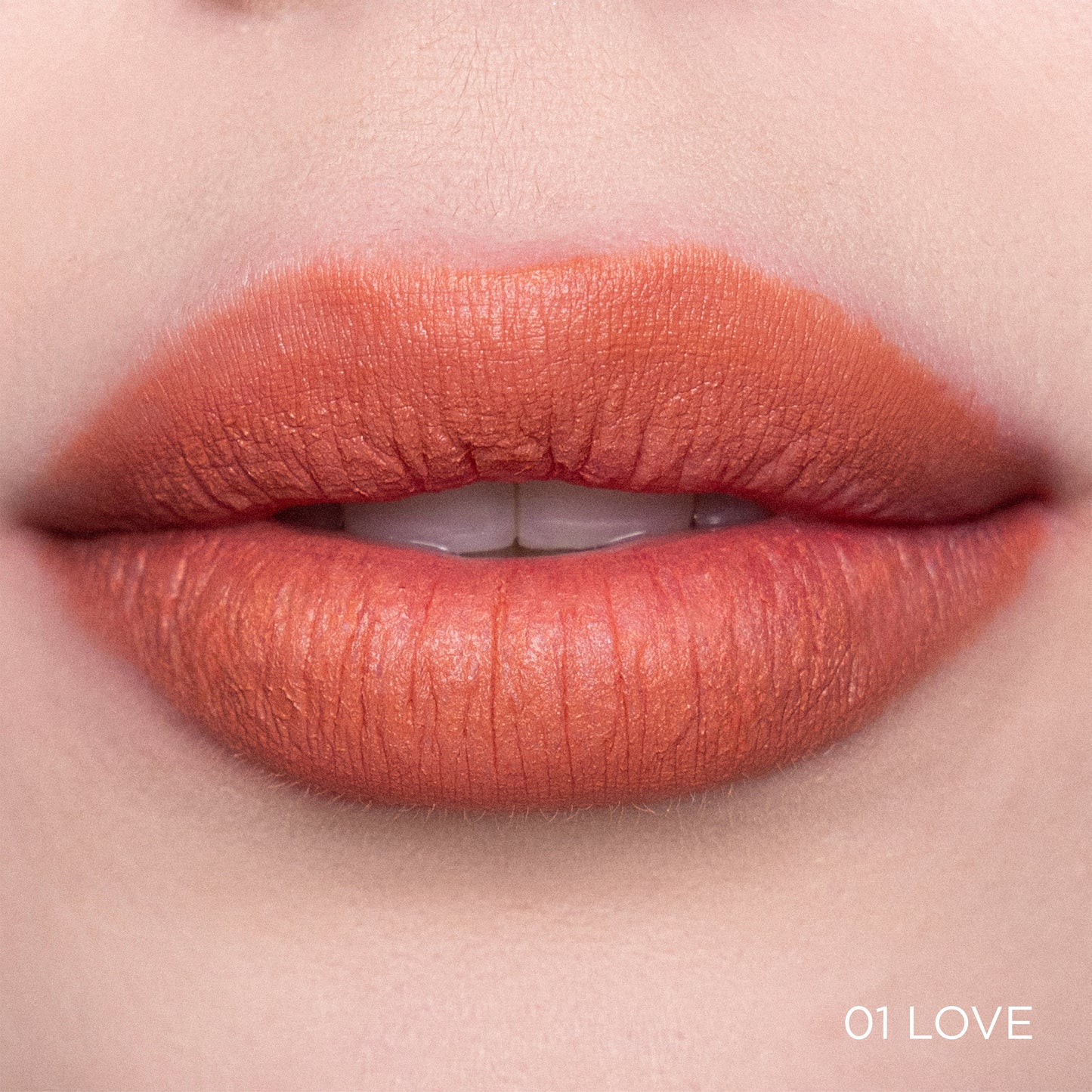 Labial liquido Velvet Lips Matte Adara CosmeticosVELVET LIPS