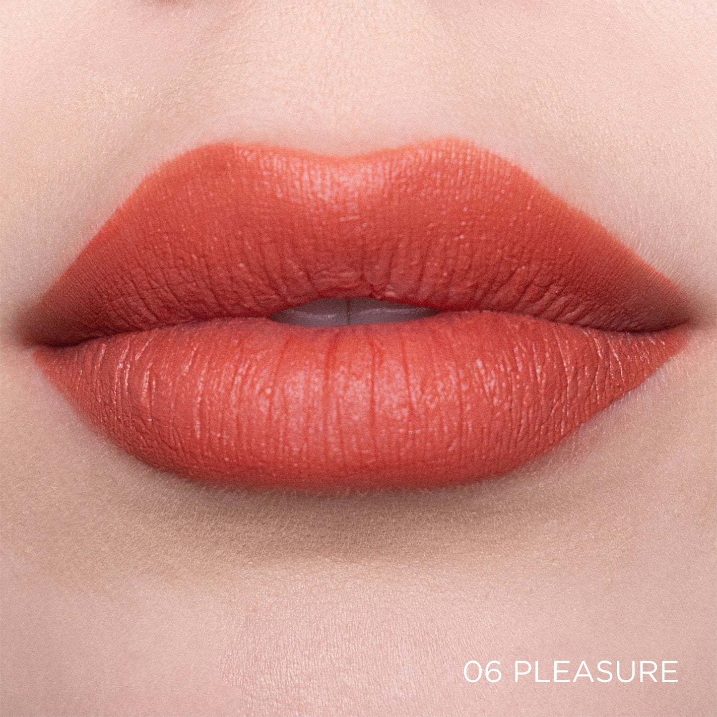 Labial liquido Velvet Lips Matte Adara CosmeticosVELVET LIPS