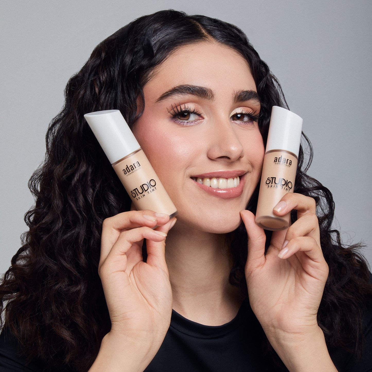 Maquillaje Studio Skin Tint Adara Cosmeticos
