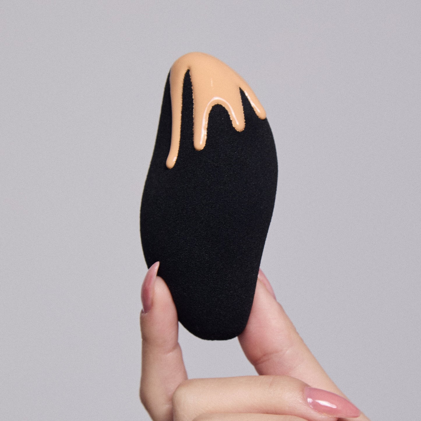 Difuminadora Curva Negra Adara Cosmeticos