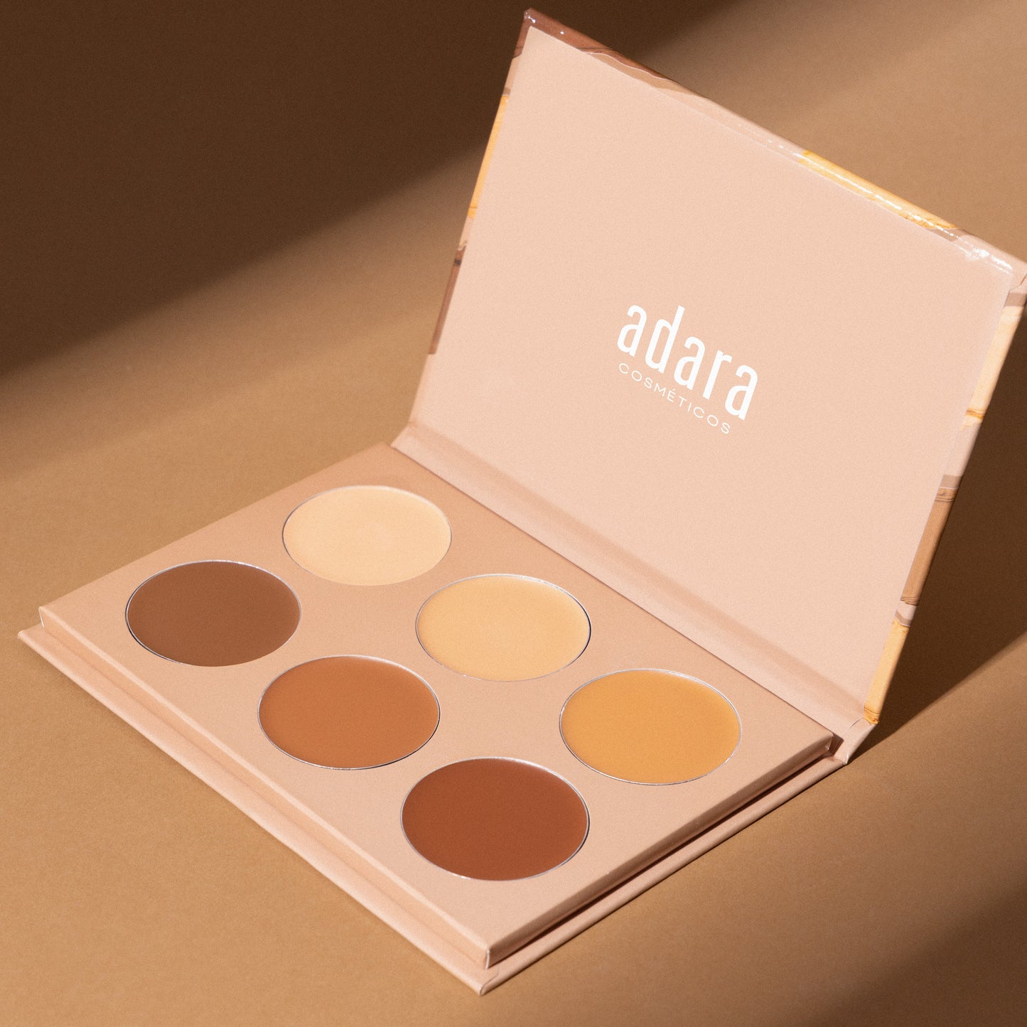 Contorno en Crema Creamy Contour Palette Adara Cosmeticos