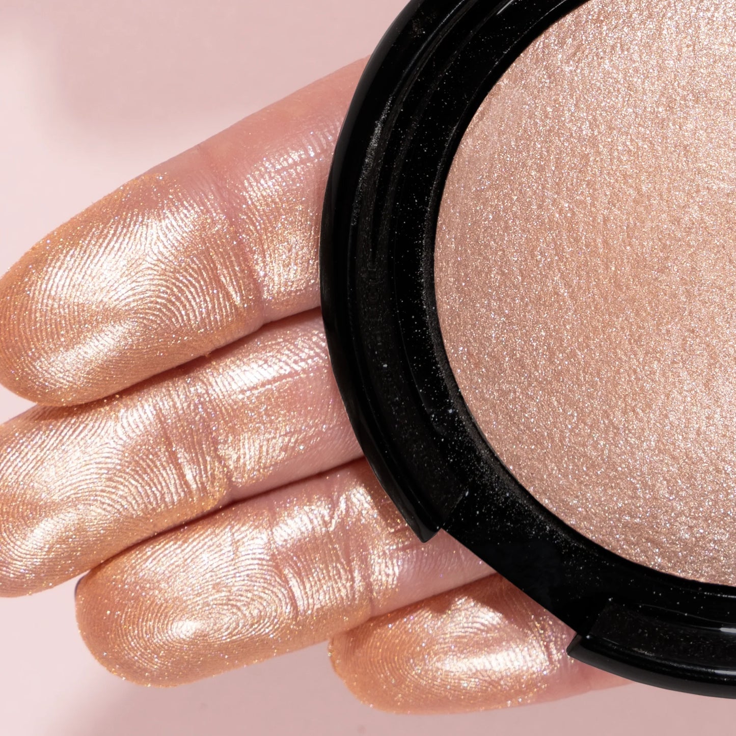 Iluminador Celebrity Adara Cosmeticos