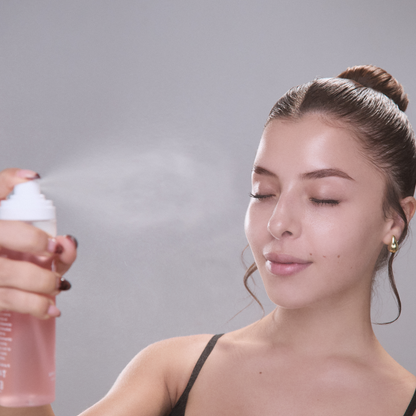 Spray Hidratante con agua de Rosas y Hierbas Adara Cosméticos