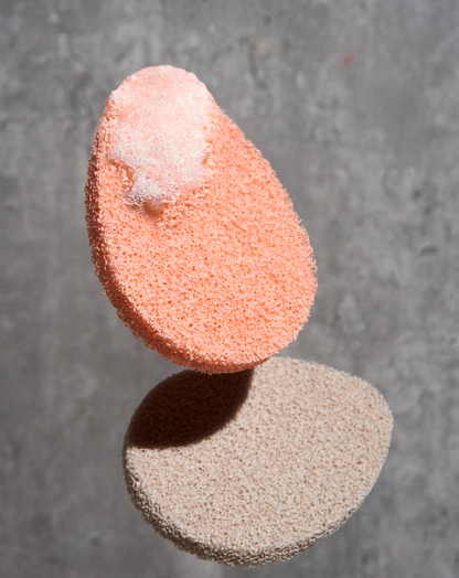 Esponja exfoliadora para rostro Adara Cosmeticos