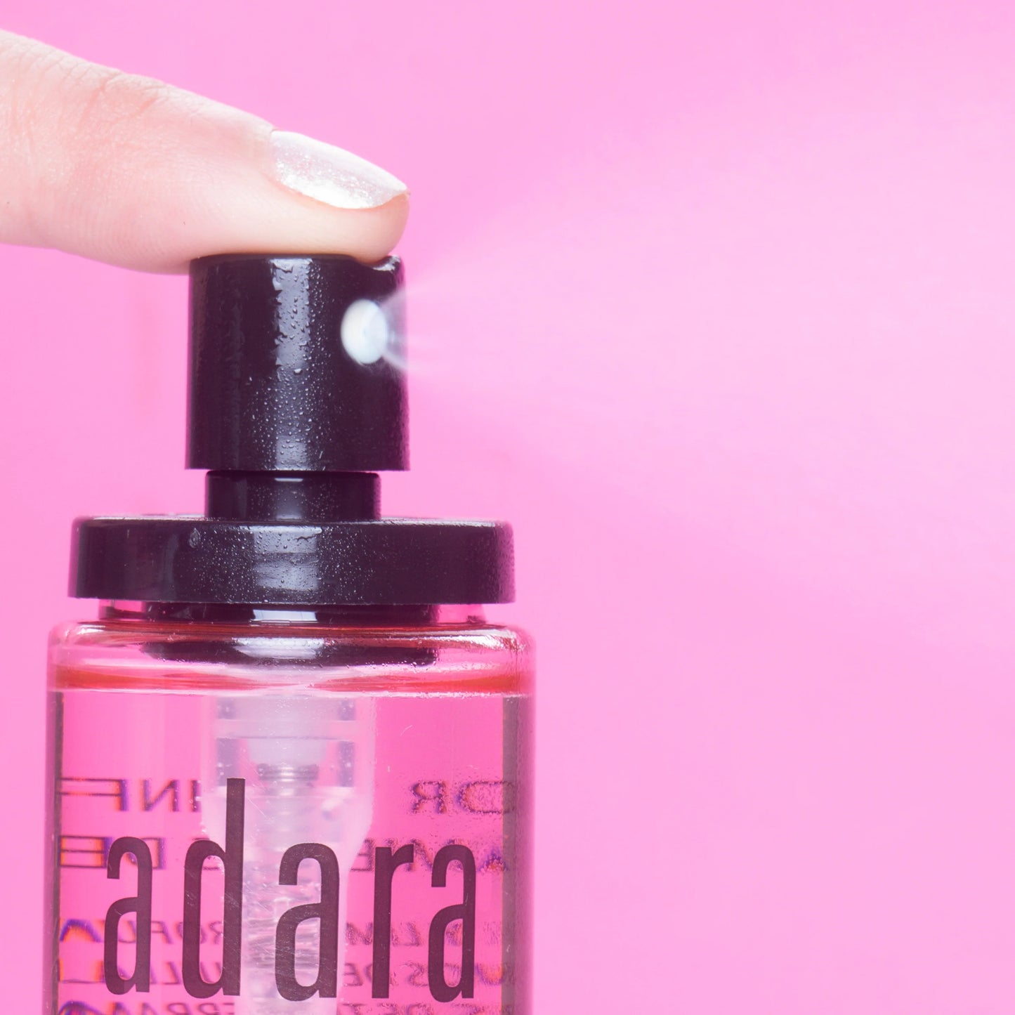 Limpiador y Desinfectante de Brochas Adara Cosméticos