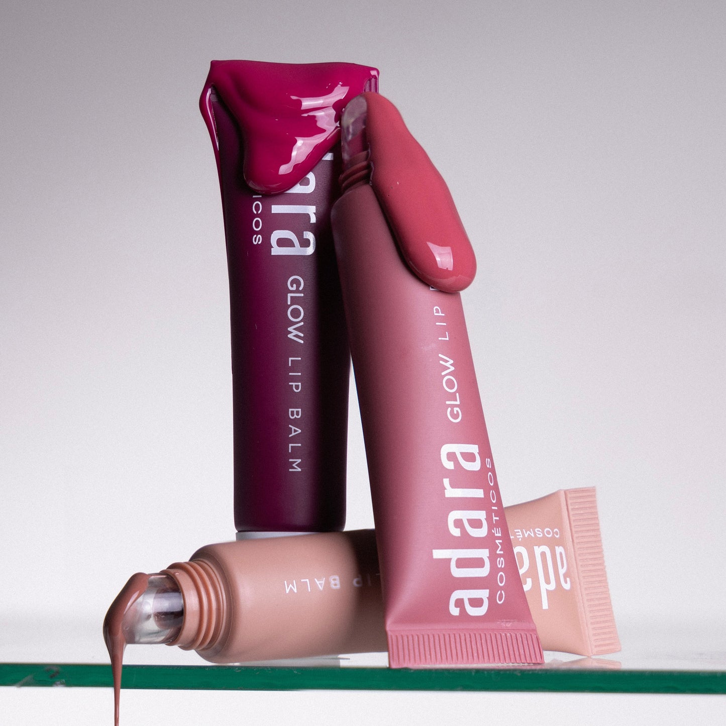 Balsamo con Color Acido Hialuronico Glow Lip Balm Adara Cosmeticos