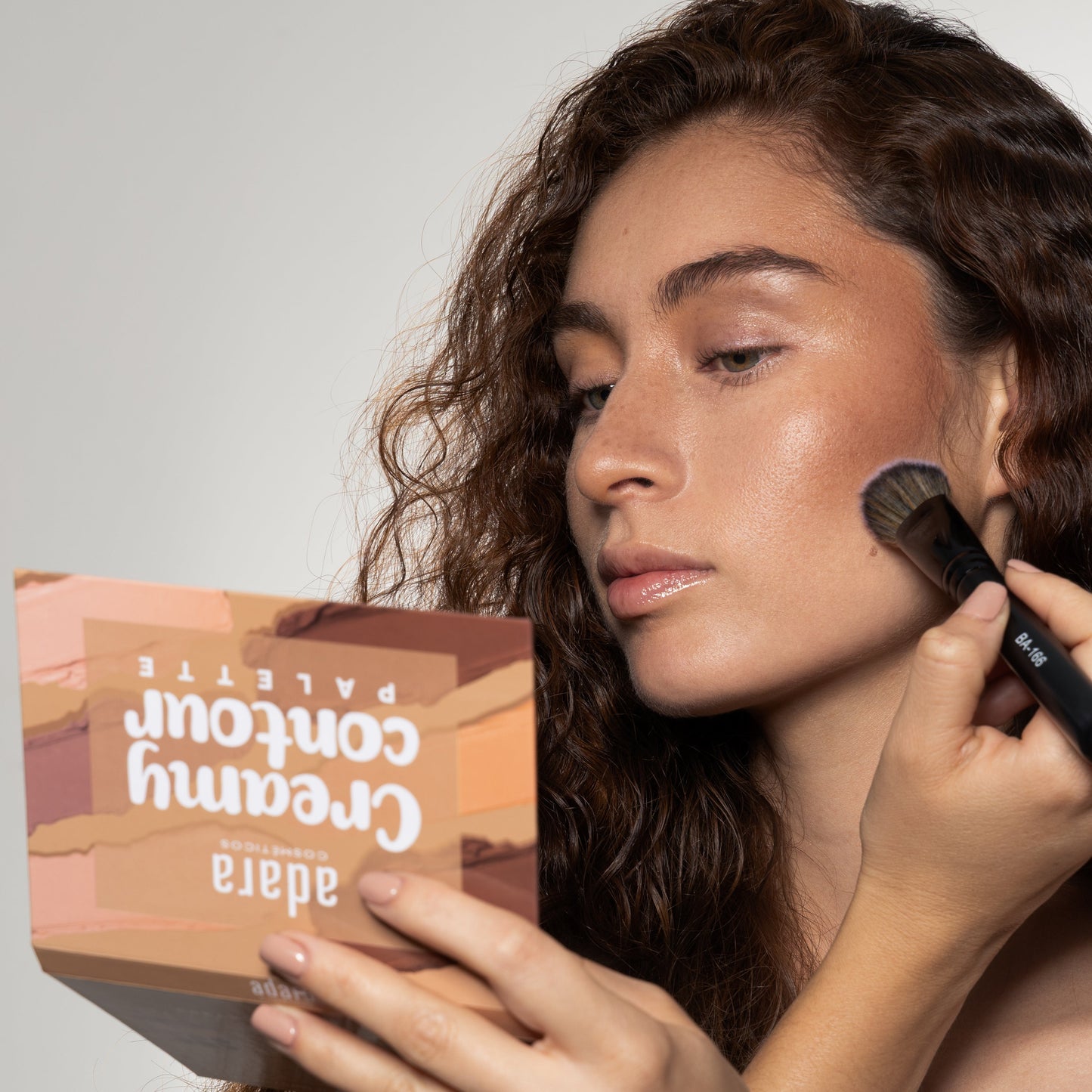 Contorno en Crema Creamy Contour Palette Adara Cosmeticos