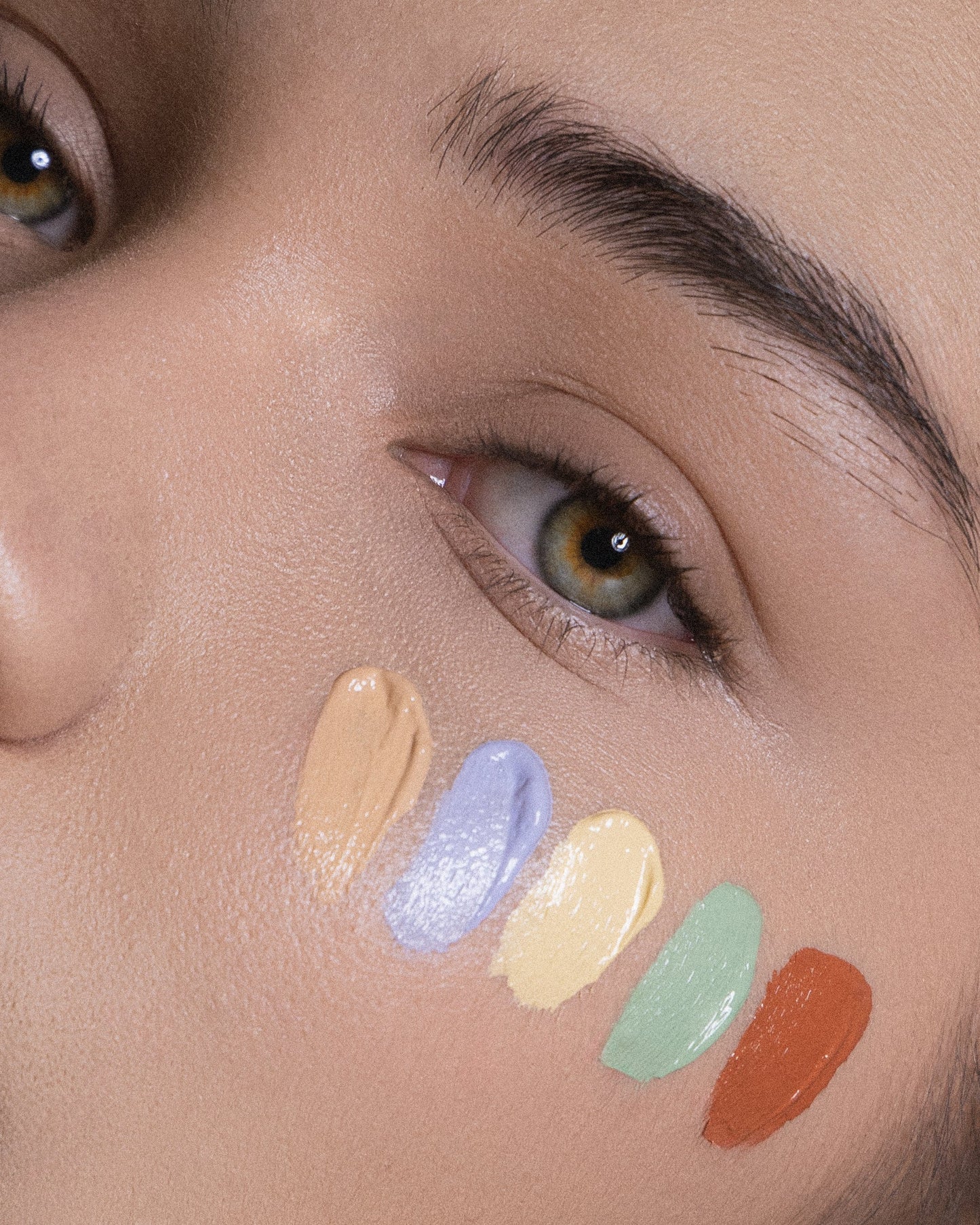 Corrector liquido Hidratante Studio Concealer Adara Cosmeticos