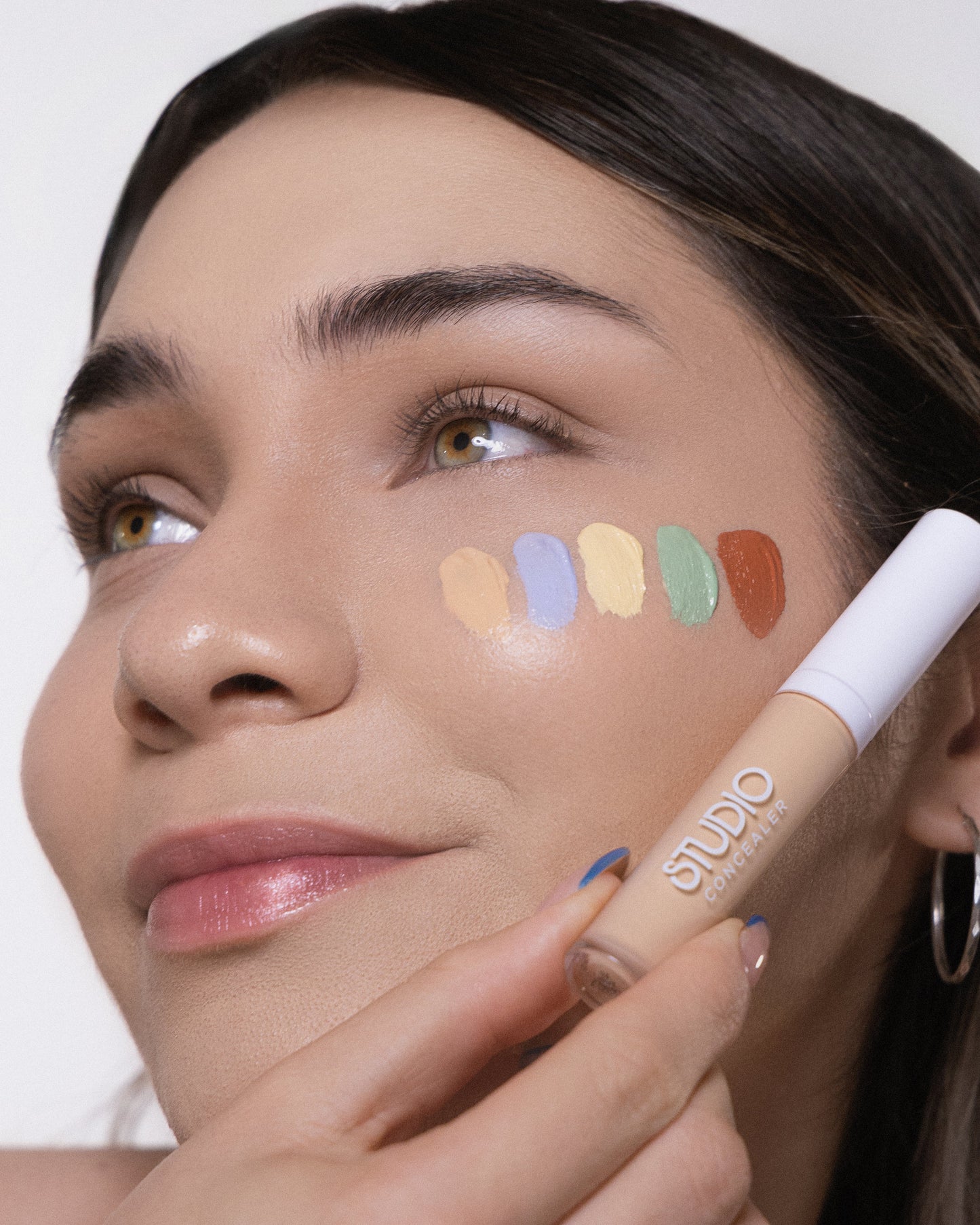 Corrector liquido Hidratante Studio Concealer Adara Cosmeticos