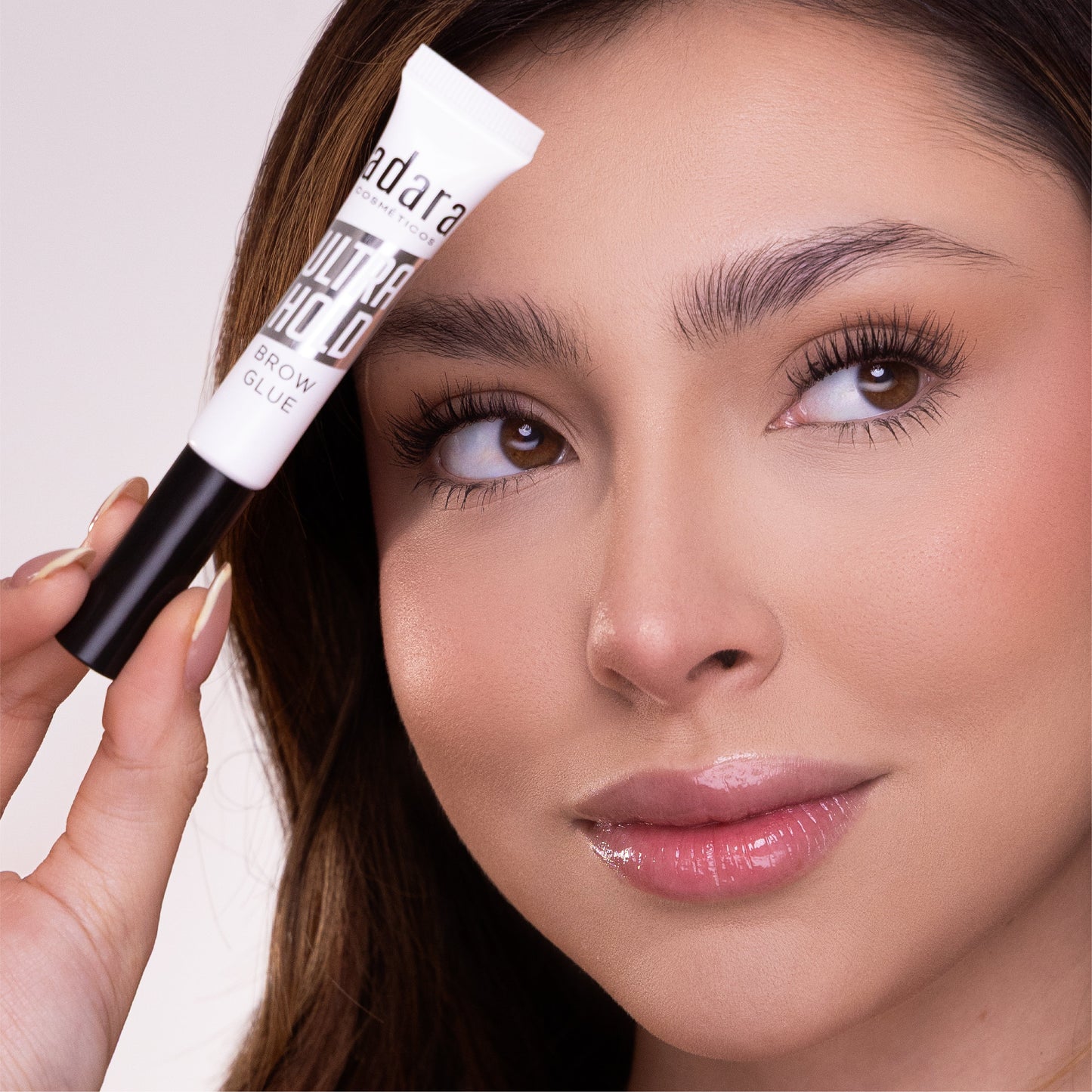 Gel Fijador de Ceja Ulta Hold Brow Glue Adara Cosmeticos